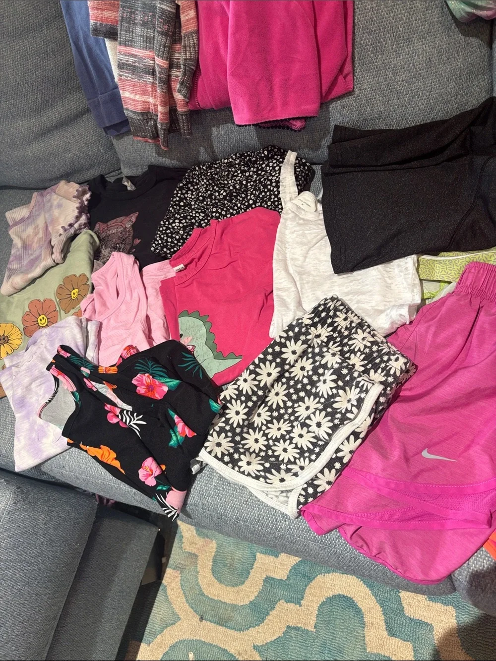 Girls 30 piece kids bundle! 10/12